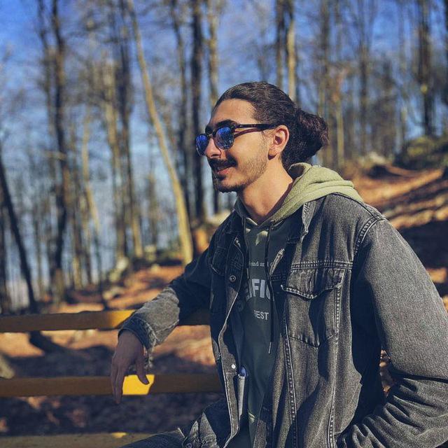 امیرحسین نعیمایی - برنامه‌نویس وب